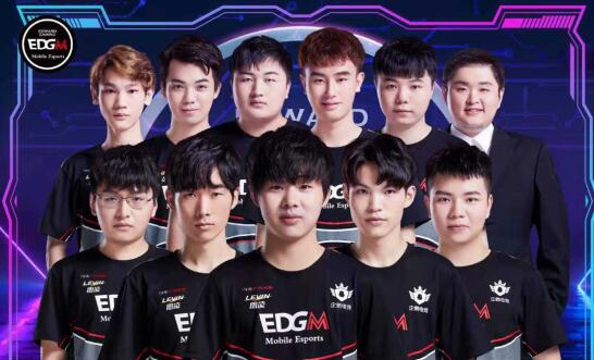 球员们严防 球员们严防