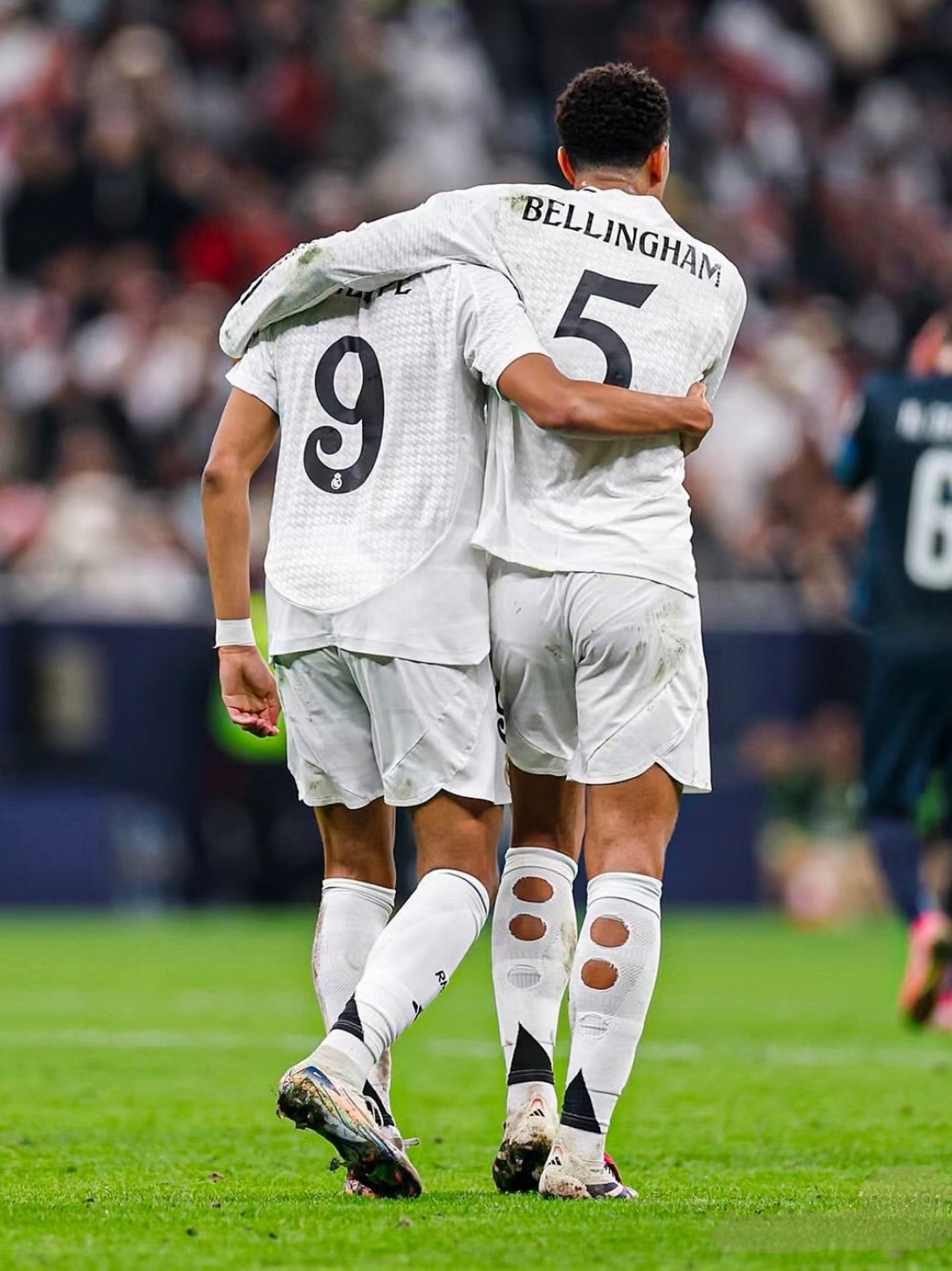 结合他此前 结合他此前