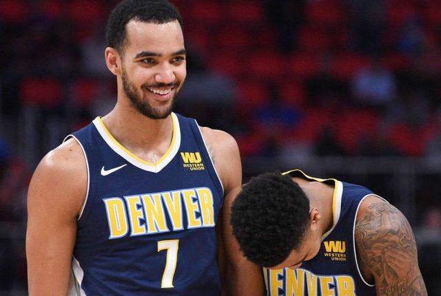 盯人时出现 盯人时出现